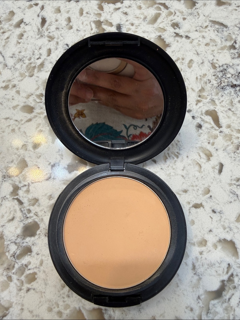Rare and original Mac Studio fix powder in shade NC41